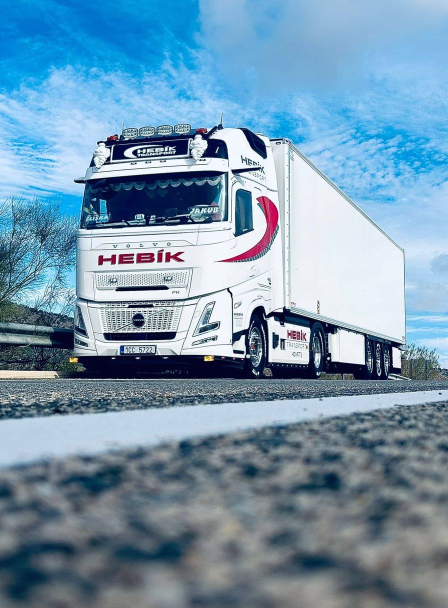 Nákladní automobil HEBÍK GROUP
